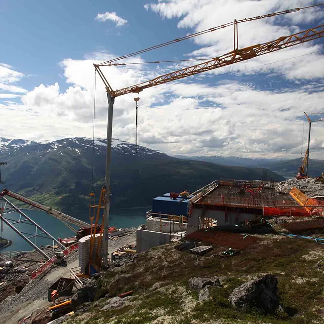 Bygging av resturant på fjellet
